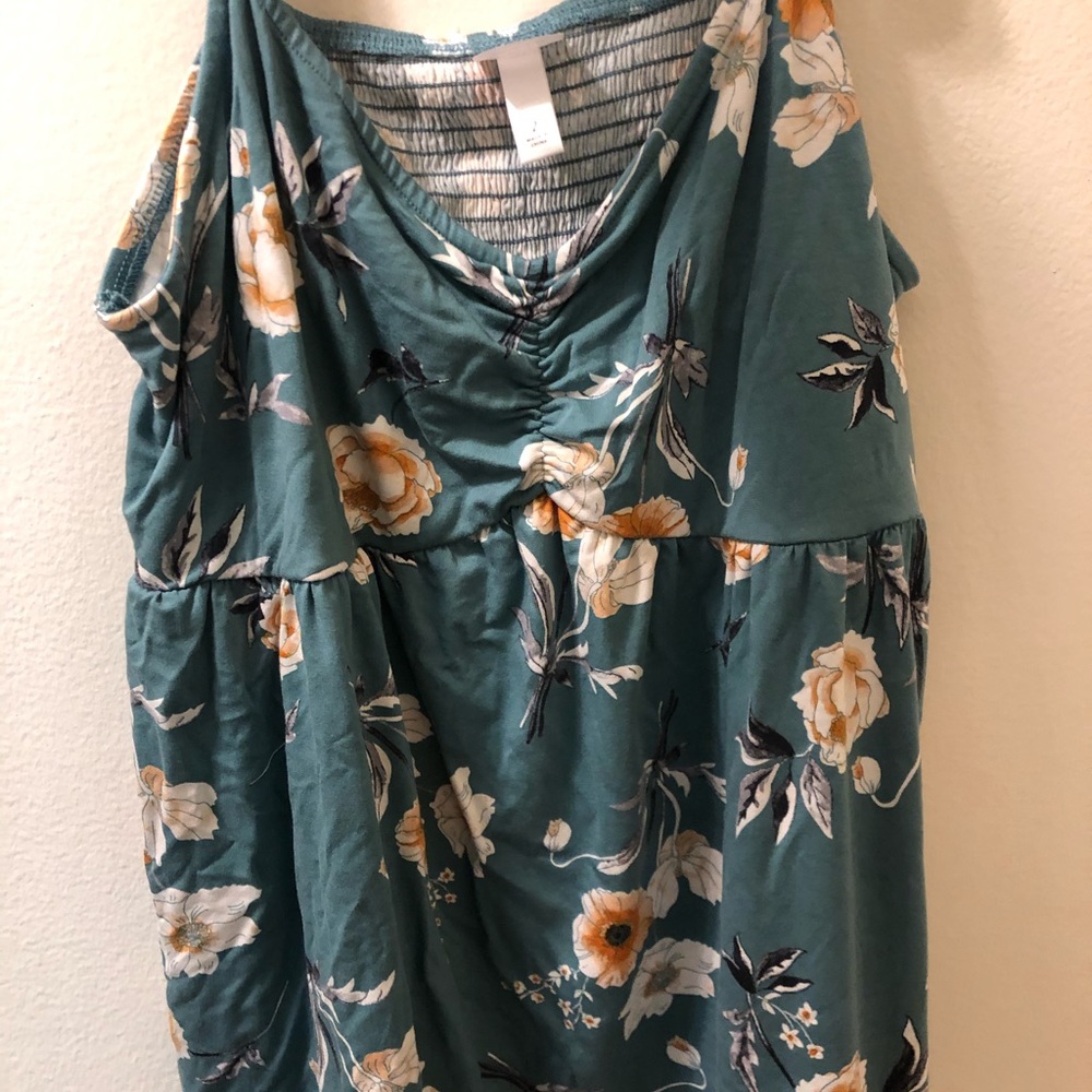 Brand new torrid blue floral tank top
